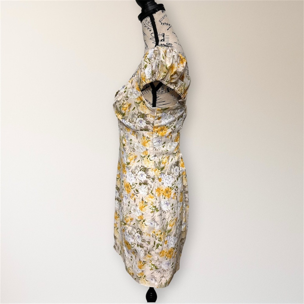 ASTR The Label Yellow Floral Puff Sleeve Mini Dress Sweetheart Cottagecore Boho - Picture 8 of 13